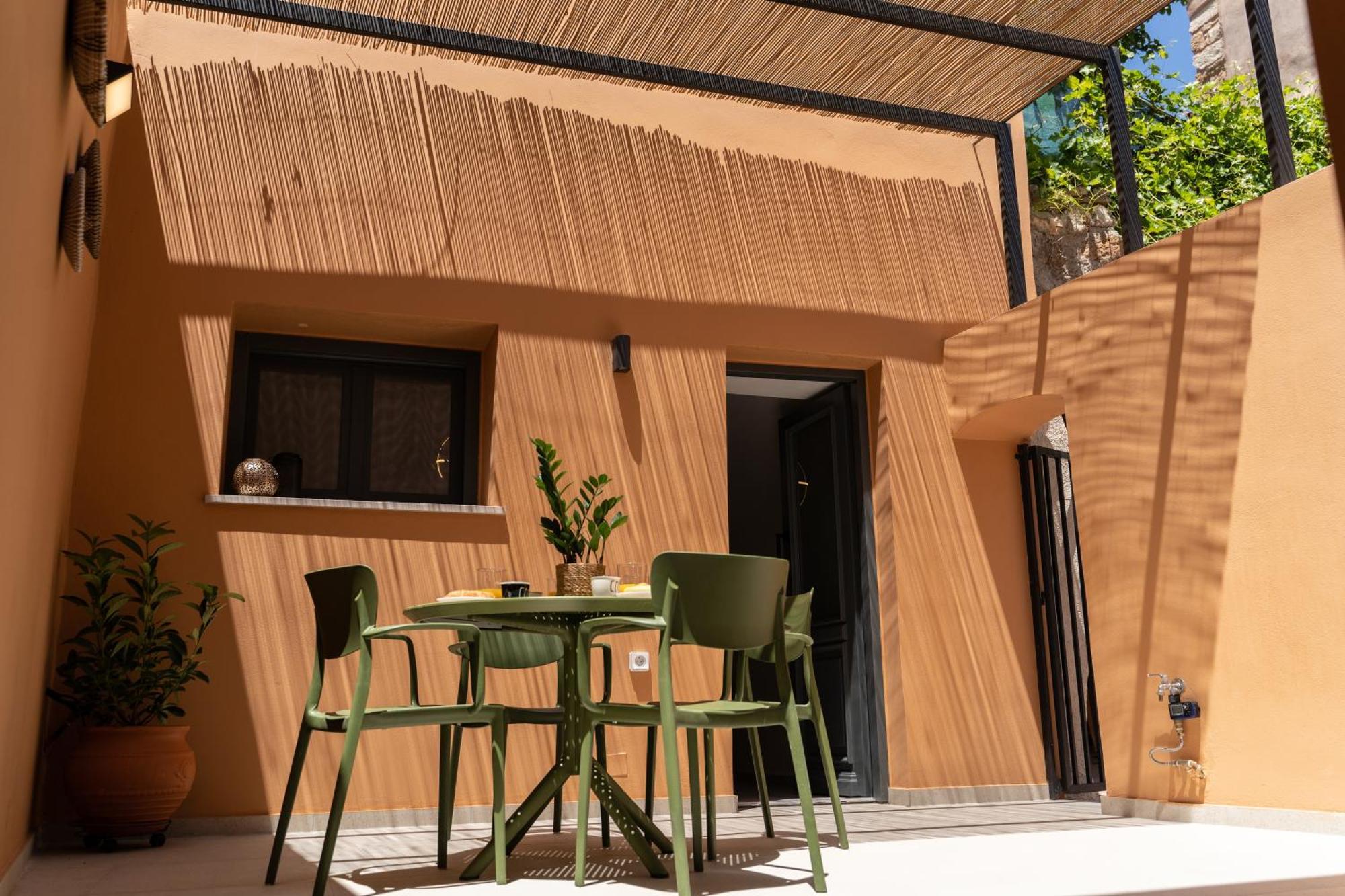 Arch Home, Luxury With Private Parking La Canea