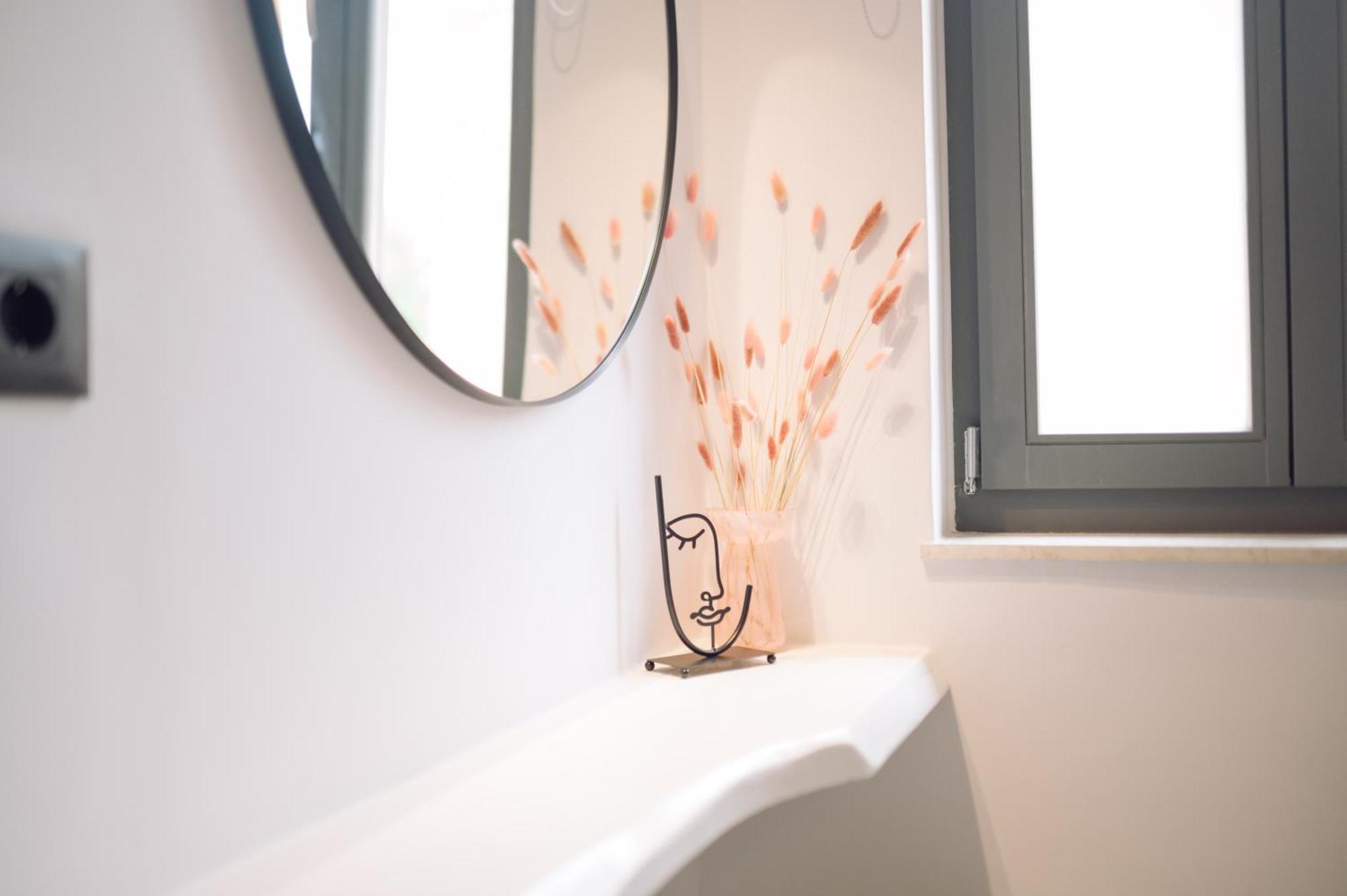 Arch Home, Luxury With Private Parking Hébergement de vacances *