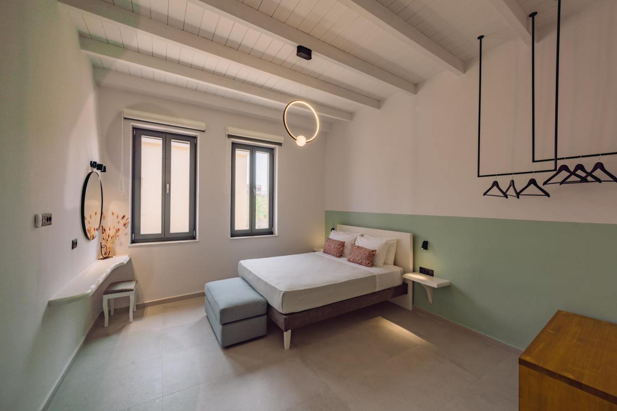 Hébergement de vacances Arch Home, Luxury With Private Parking *