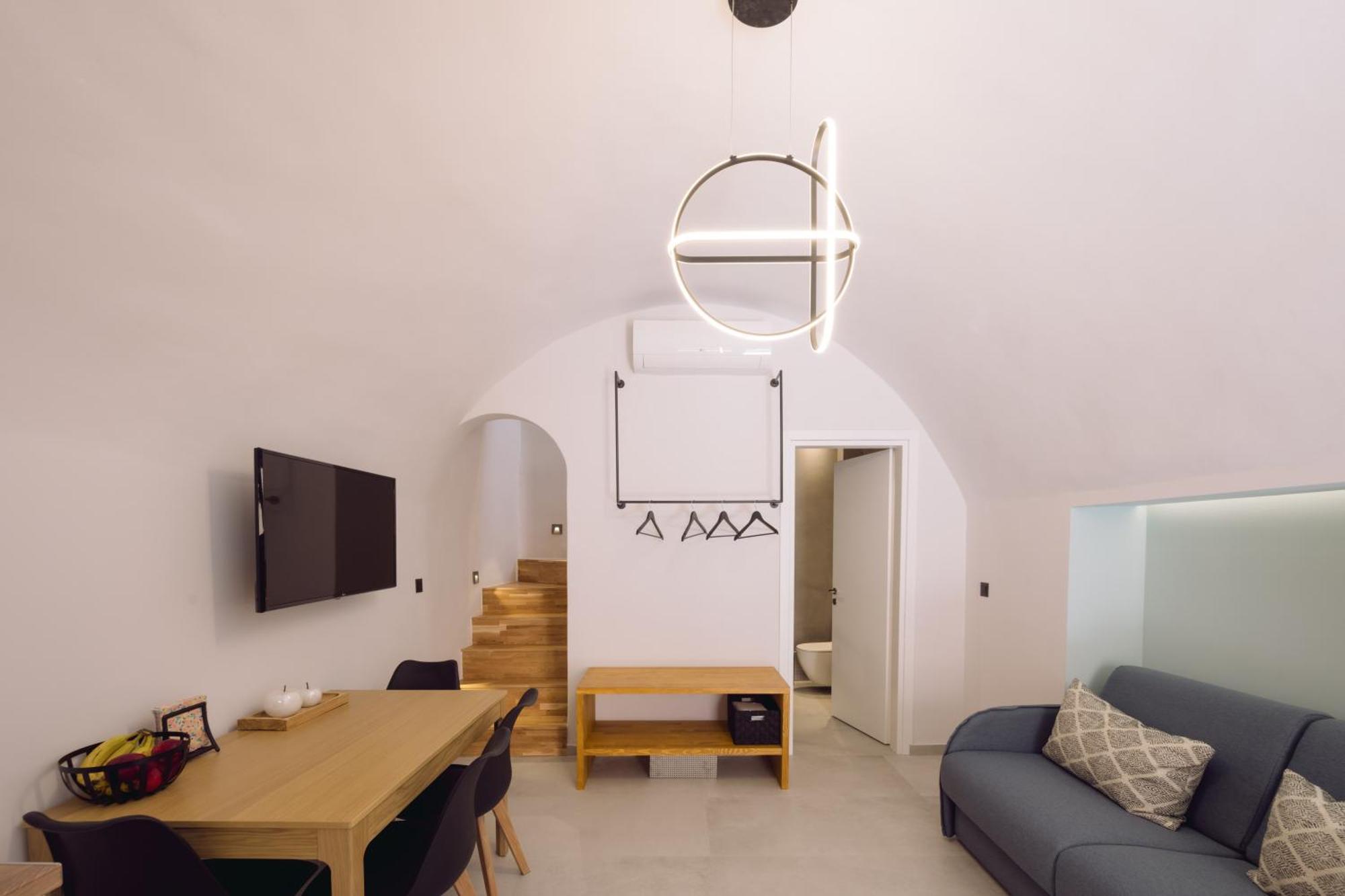 Arch Home, Luxury With Private Parking La Canée