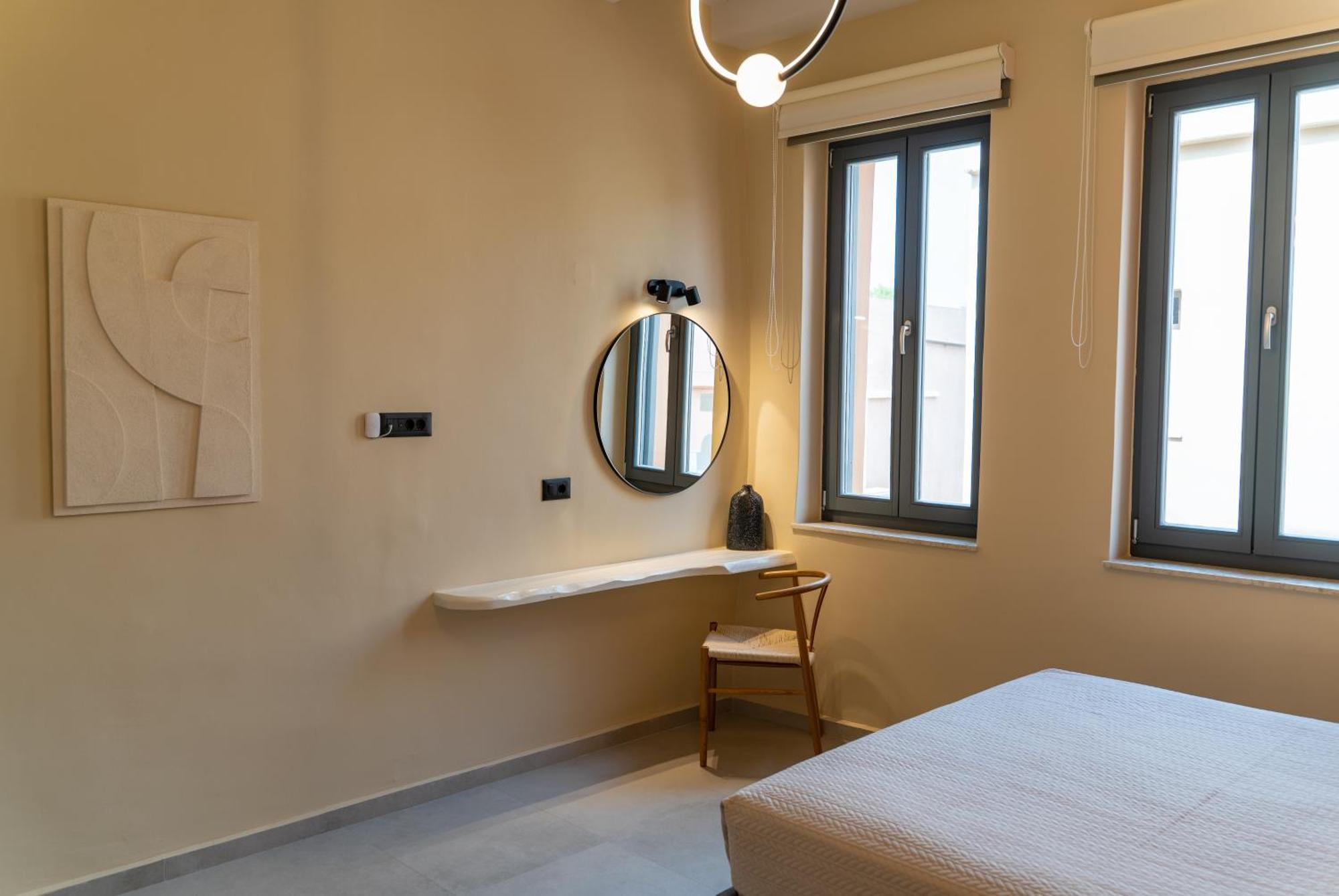 Hébergement de vacances Arch Home, Luxury With Private Parking